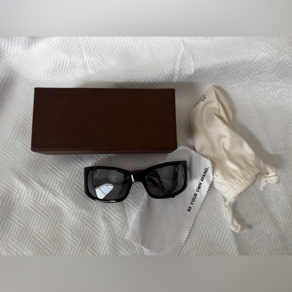 Dezi x Montay Sunglasses